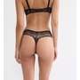 Kép 2/2 - Comfort Allure String női alsó - fekete