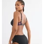 Kép 2/2 - Summer Tropics WP 01 merevítős, szivacsos bikini felső - fekete mintás
